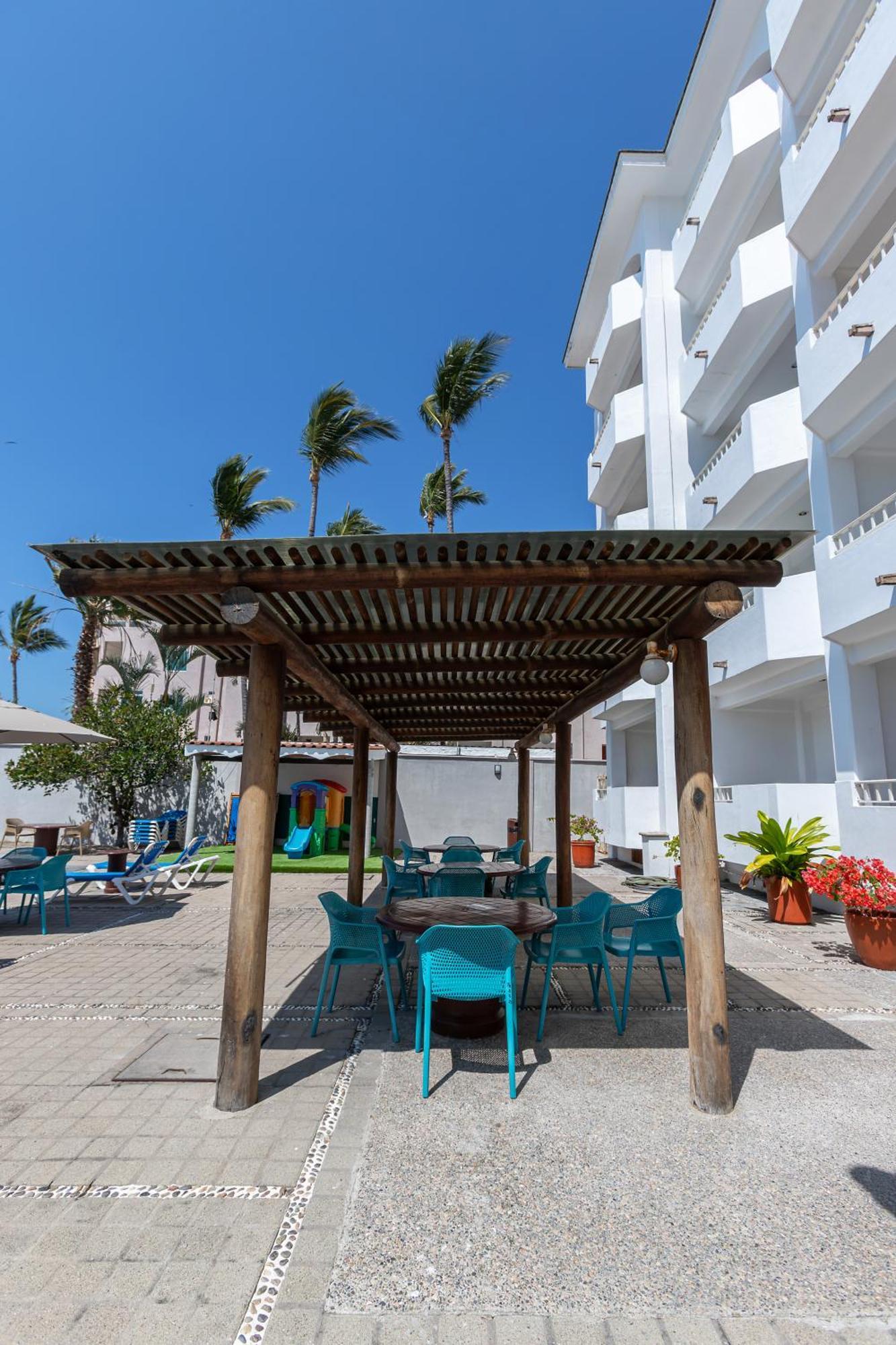 Torreblanca Beach Hotel And Suites Guayabitos - Desayuno Y Comida Incluido Rincon de Guayabitos Bagian luar foto